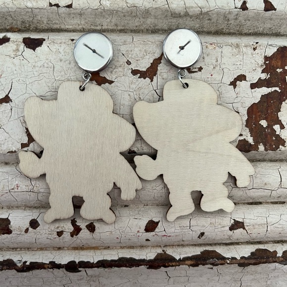 Brand new Dr. Seuss Lorax book inspired wooden dangle earrings - Picture 4 of 4